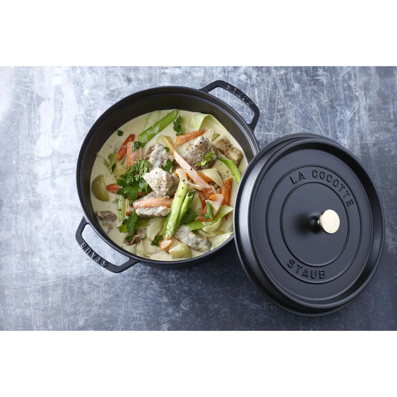 Staub 7 QT Cocotte - Black